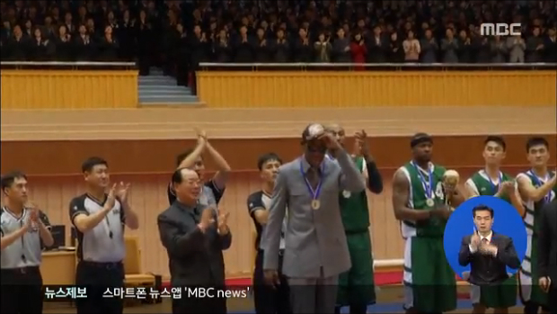 로드먼 김정은 생일 축하노래 불러 두둔 발언도