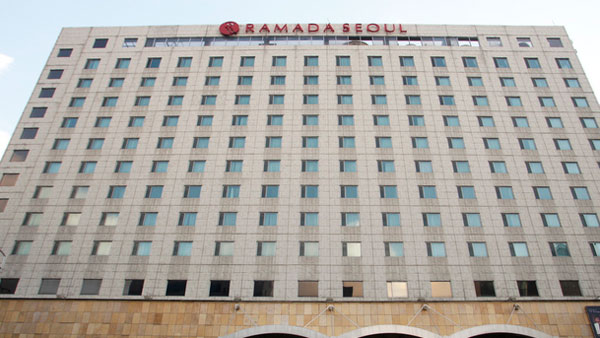 강남 라마다 호텔서 40대 남성 분신 소동