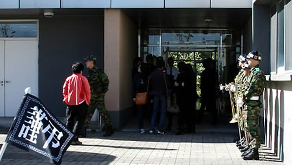 파주 여관서 육군 하사 번개탄 피워 놓고 자살