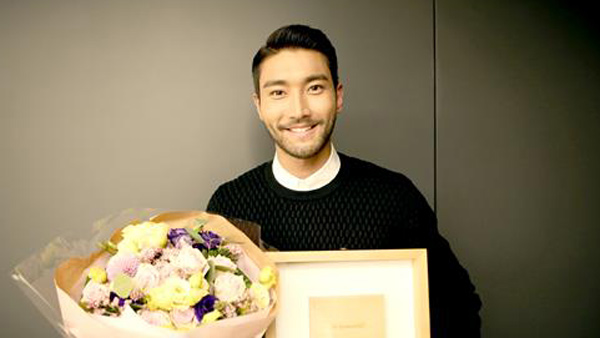 슈주 최시원 한국인 최초 트위터 팔로워 500만 돌파