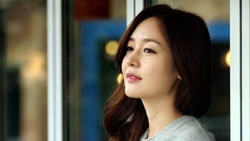 배우 성유리가 인터뷰 도중 눈물을 흘린 까닭은