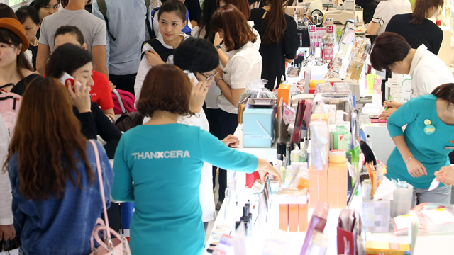 화장품신발가방 판매액 석 달째 감소 가구는 증가