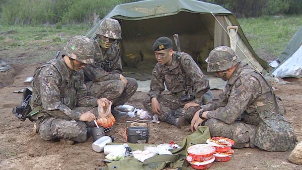 진짜 사나이 빗속 야외 숙영 야전취사 최고의 셰프는