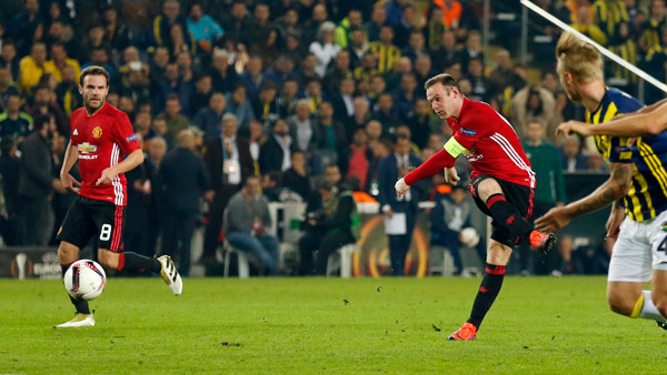 이적설 맨유 루니 보비 찰턴 대기록에 2