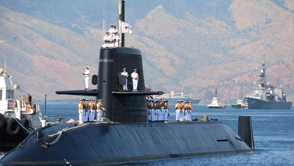 자위대 잠수함 15년만에 필리핀 입항 견제 박차