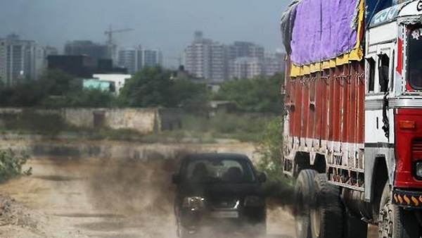최악 대기오염 뉴델리 10년 넘은 디젤차 전면 금지