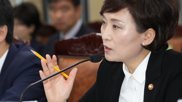 김현미 "공공부문 후분양제 단계적 도입 로드맵 마련"