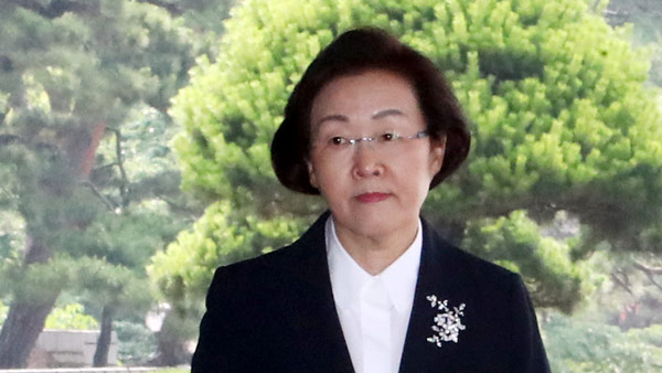 경찰 신연희 강남구청장 횡령 의혹 수사 본격화