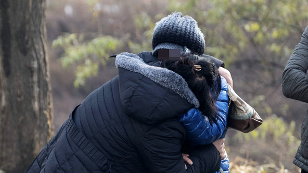 "구명조끼까지 입고 갔는데" 실종자 가족 망연자실