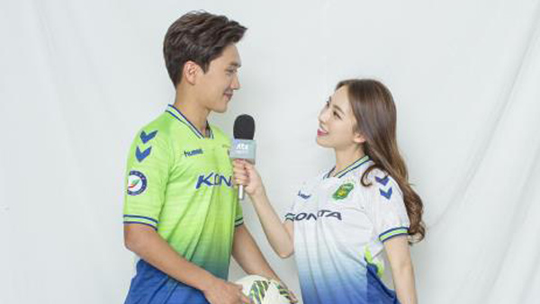 전북 미드필더 정혁 스포츠아나운서와 백년가약