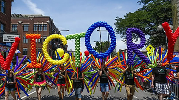 백악관 "성소수자 보호 오바마 행정명령은 유지"