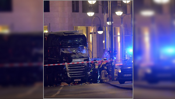 독일서 차량돌진에 3명 사상 "테러인지 아직 불분명"