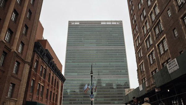 "유엔  반대에도  외교관 유엔본부 근무 수용"