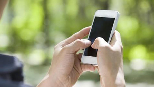 국내 휴대폰 생산 2만 5천대까지 뚝