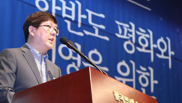통일부 김홍걸 민화협 의장 방북 승인