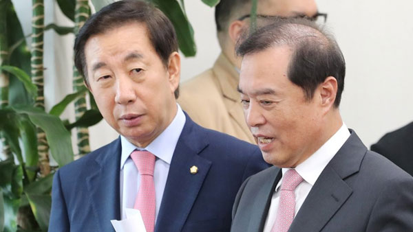 한국당 "강남 살 필요 없다는 장하성 집값 4억 5천만 원 올라"