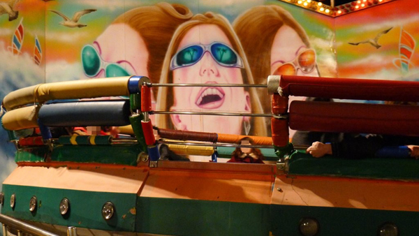 디스코팡팡 타러 온 여중생 성추행 한 DJ 2명 입건