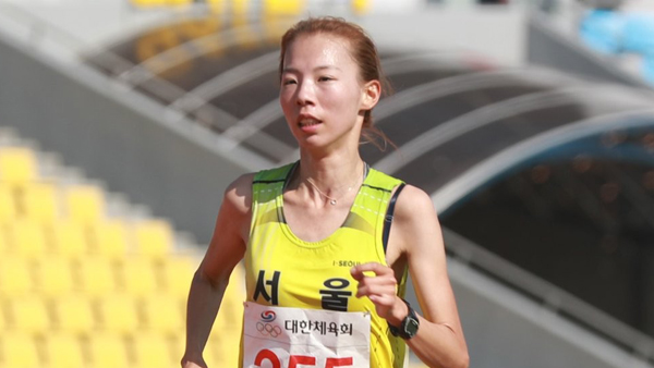 안슬기 13년 만에 여자 10000m 한국 신기록