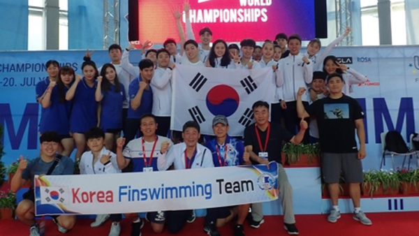 핀수영 간판 이관호 세계선수권대회서 동메달 추가