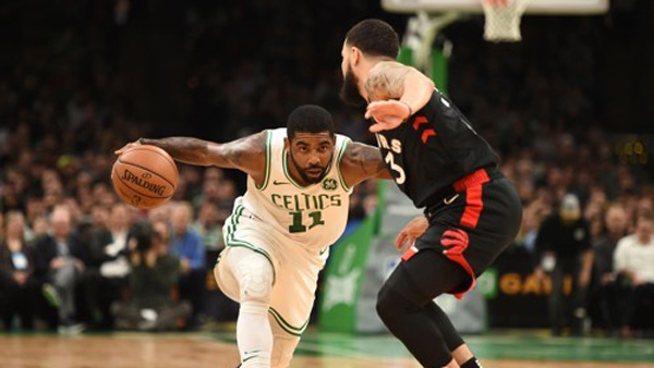 보스턴 동부 1위 토론토 제압어빙 NBA 통산 1만 점