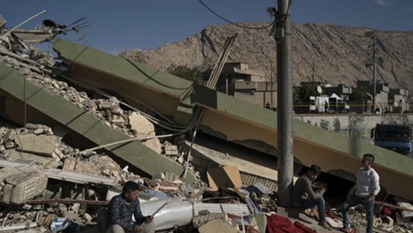 지진에 600명 숨진 이란 서부서 또 규모 51 지진21명 부상