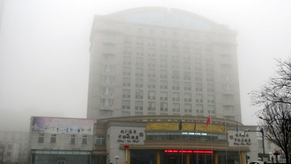 단둥 호텔 "압록강변 쪽 객실 오늘까지 예약불가"