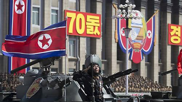  고노 외무상 "ICBM 등장 안 한  열병식 비핵화 의사 표시"