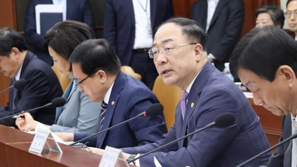 홍남기 "미국 차 관세 부과 한국도 예단 불가"