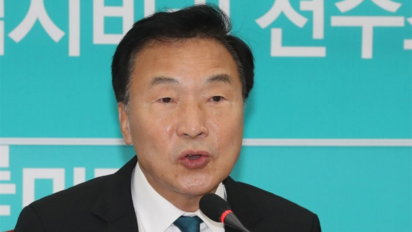 손학규 "천왕 즉위식에 문 대통령 참석해 국면전환 이끌어내야"