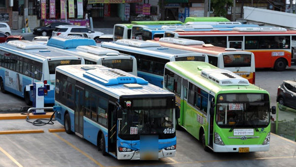 전국 9개 지역 버스 노조 파업 가결