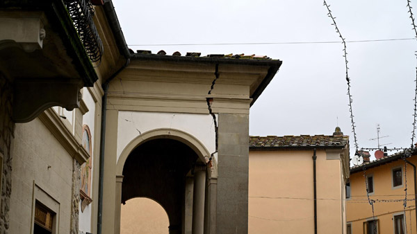 이탈리아 피렌체 인근서 규모 45 지진성당 등 균열 피해