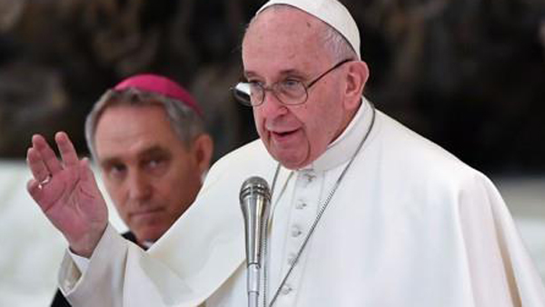 교황 성직자의 성적 학대 관련 비밀 유지법 폐지