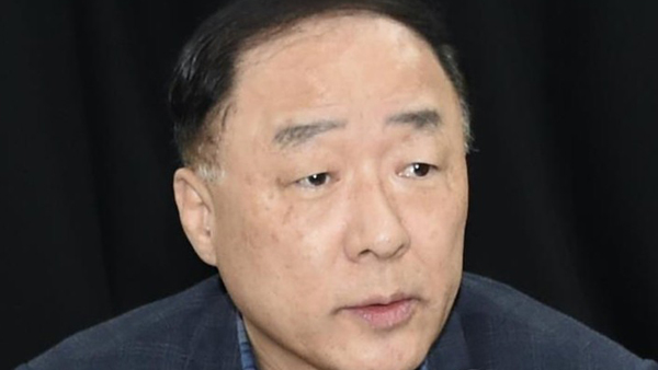 홍남기 부총리, 매점매석 엄정대응…방역예산 적극 집행