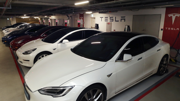 테슬라, 국내 전기 승용차 판매 급증…보조금 43% '독식'