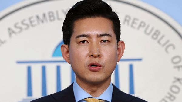 '땅콩회항' 박창진, 총선 출마 선언…
