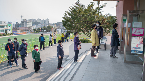 21대 총선 투표율 오후 5시 현재 62.6%…16년 만에 60% 돌파