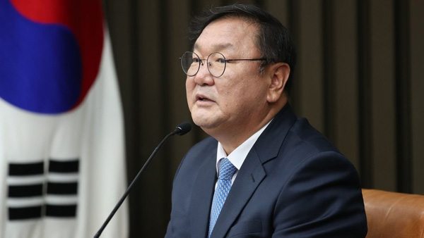 김태년, 주호영 부친상 조문…여야 원내대표 첫 상견례