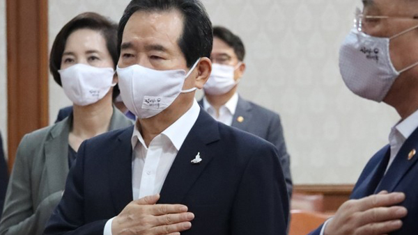 정 총리 "가장 위험한 잠복기…감염 의심자 반드시 검사 받아야"