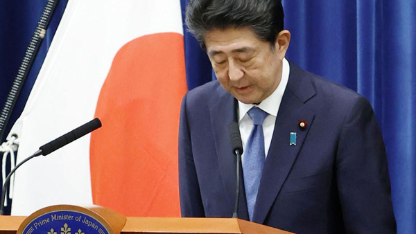 북한 "아베, 군국주의 야망 꽉 들어찬 미치광이"