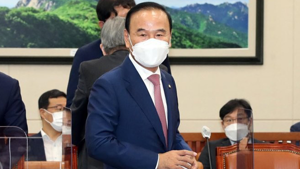'피감기관 수주 논란' 박덕흠, 내일 국회서 해명 기자회견