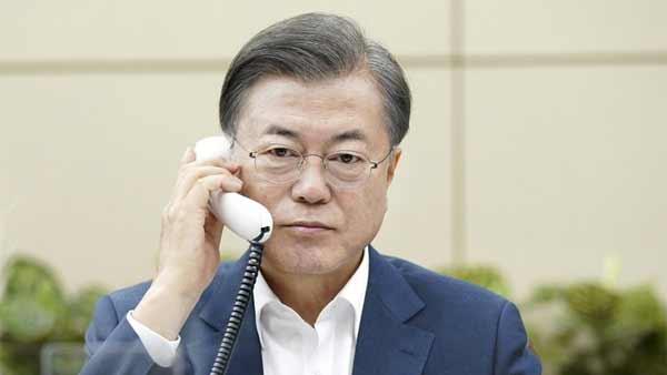 문 대통령, 덴마크·인도 총리와 정상통화 "유명희 지지 요청"