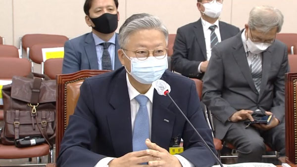 김연수 서울대병원장 "독감 접종 진행하되 원인규명 필요"