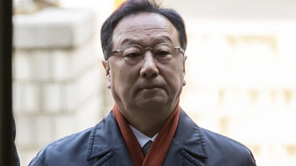 '인보사 의혹' 이우석 코오롱생명 대표 구속기소