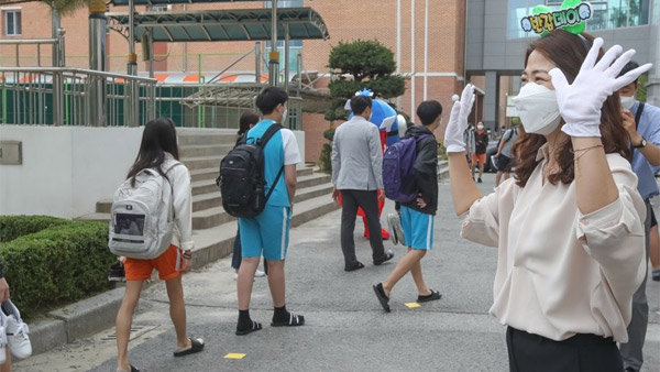 내일 초중생 135만명 학교로…코로나19속 99일만에 등교 마무리