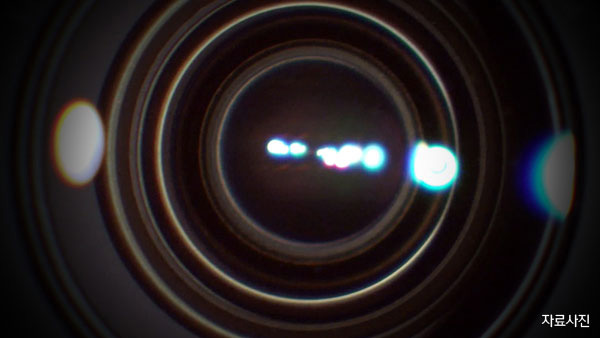 신발에 카메라 숨겨 여고생 치마 속 불법 촬영한 40대 입건