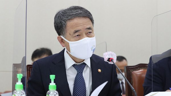 박능후 "의사 국가고시 재시험 계획 현재로선 없어…고심 중"