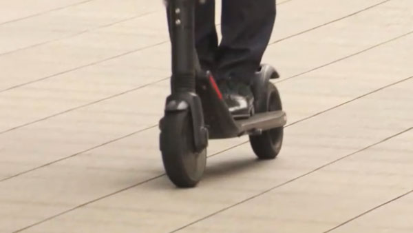 무면허 전동킥보드 몰다 자전거 치고 뺑소니…30대 태국인 집행유예