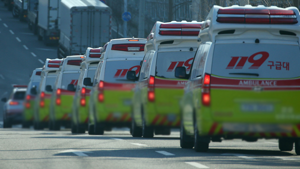 '코로나 환자 이송' 소방 동원령 1호 발령…12개시도 구급차 수도권으로