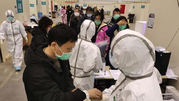 중국 코로나19 확산세 '주춤'…신규 확진 2천 명대로