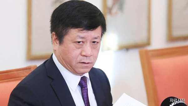 주러 중국 대사 "코로나19 백신 개발…대부분 지역 이달 말 정상화"